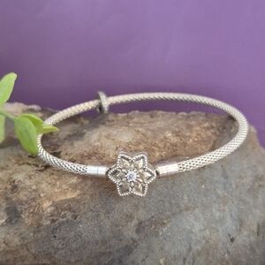 Authentic Pandora "Shine Bright" Sterling Silver Snowflake Clasp Bracelet